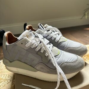 Silver Esse Sneakers by Esse ut Esse